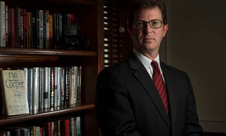 The complainant lawyer demands the Trump administration to restore the revocated security authorization